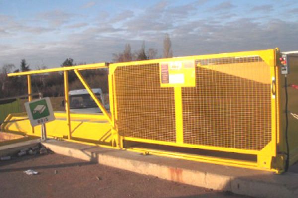 compacteurs-transfert-2E2E3A5A0-7651-343D-4E9A-AA14306EB5C9.jpg