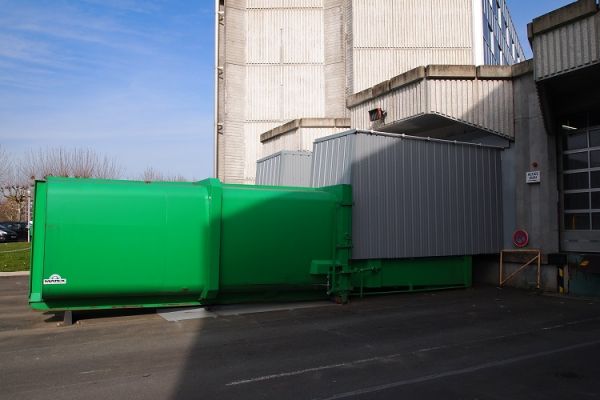 station-double-compaction9DF0EBA4-6C4B-AE68-BE40-C34ABE311545.jpg